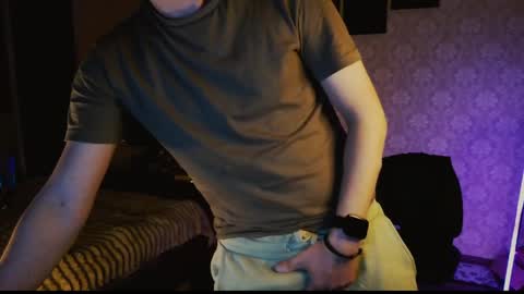 emveeboy96 online show from April 7, 8:09 pm