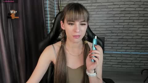 emy__angel online show from September 22, 12:12 am