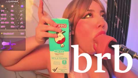 Snapshot of emy_evie1 chatting on February 23, 6:38 pm emy online show from February 23, 6:38 pm