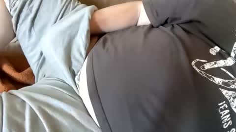 Snapshot of enby_hippie chatting on December 5, 10:12 am Most people call me either enby or hippie online show from December 5, 10:12 am