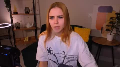 enchanted_bella online show from March 8, 1:59 pm