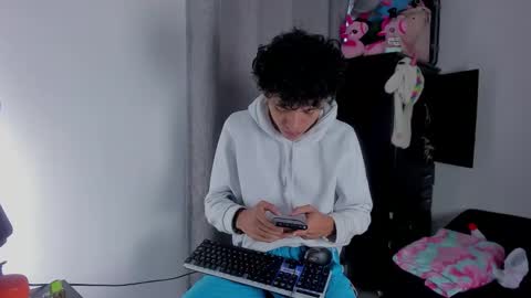 Salo online show from March 31, 6:41 pm