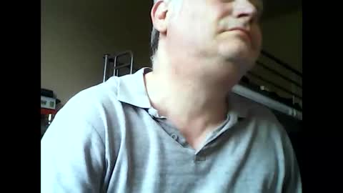 englishguysurrey online show from June 3, 4:59 am