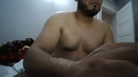Snapshot of enri1212 chatting on July 18, 1:37 pm enri1212 online show from July 18, 1:37 pm