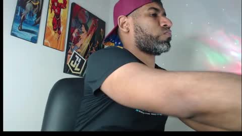 Snapshot of enriblack92 chatting on February 9, 2:28 am enriblack92 online show from February 9, 2:28 am