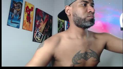 Snapshot of enriblack92 chatting on February 20, 7:12 am enriblack92 online show from February 20, 7:12 am