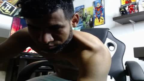 Snapshot of enriblack92 chatting on April 5, 11:46 pm enriblack92 online show from April 5, 11:46 pm