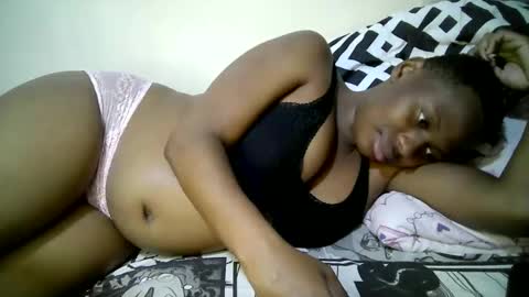 Ell online show from April 12, 8:25 pm