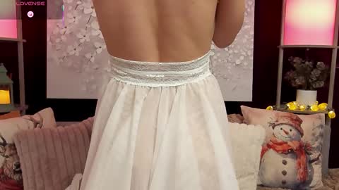 Snapshot of entitled_candy chatting on January 5, 6:55 pm Candy online show from January 5, 6:55 pm