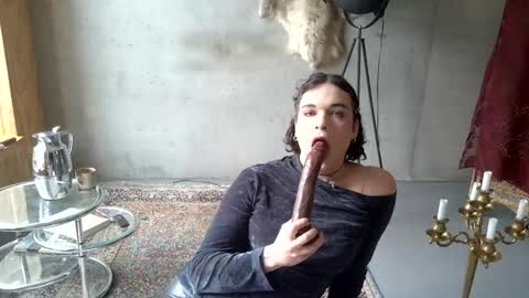 enyaswallowing online show from February 21, 12:17 pm