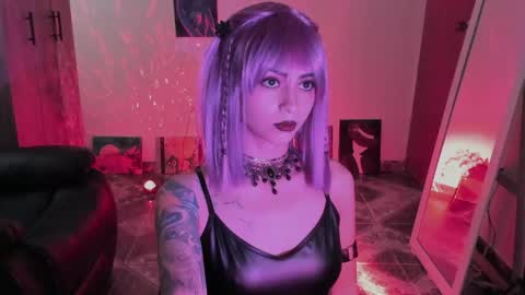 Leyla online show from May 14, 9:10 pm