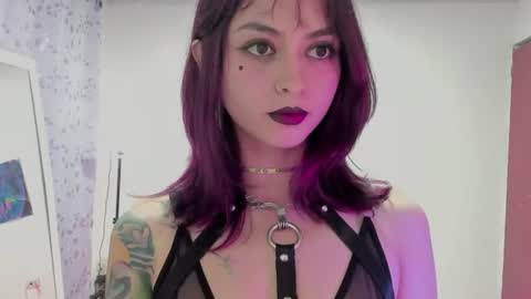 Leyla online show from June 20, 1:41 am