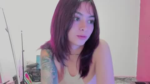 Leyla online show from July 8, 2:10 pm
