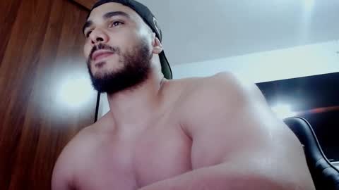 eren_smith online show from January 8, 7:54 am