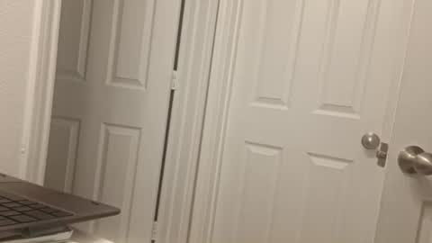 eric4698523103 online show from April 20, 3:42 am