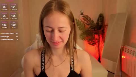 erica_mckenzie online show from March 12, 2:07 am