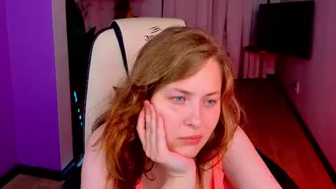 Erica online show from July 28, 4:39 pm