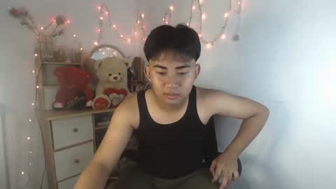 Snapshot of erick_cummer30 chatting on April 11, 9:46 am erick_cummer30 online show from April 11, 9:46 am