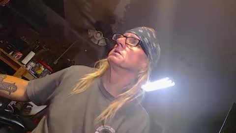 ericlovesu33 online show from March 15, 7:36 am