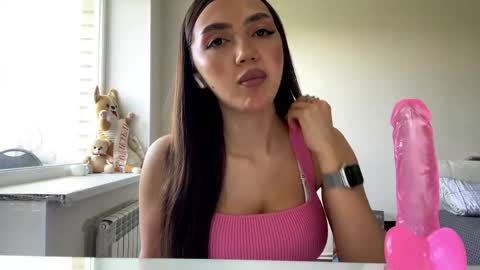Vanessa online show from May 19, 6:42 am