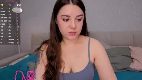 Snapshot of erinlanee chatting on April 23, 7:41 am Erin online show from April 23, 7:41 am