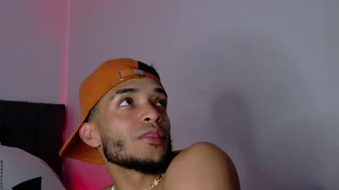 Snapshot of eros_chipre chatting on May 7, 6:24 pm Eros online show from May 7, 6:24 pm