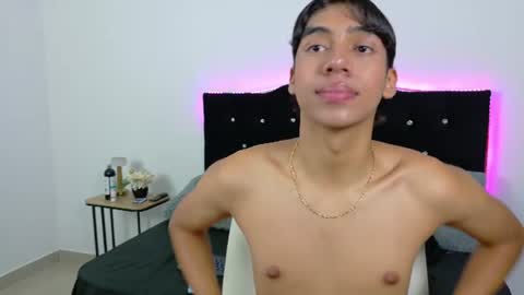 Snapshot of eros_lux1 chatting on July 9, 12:53 pm Eros Lux1 online show from July 9, 12:53 pm