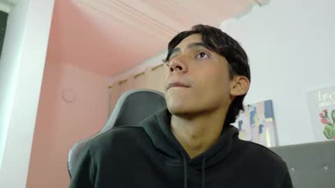 Snapshot of eros_lux1 chatting on July 14, 12:22 pm Eros Lux1 online show from July 14, 12:22 pm