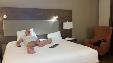 eros online show from April 4, 5:06 am