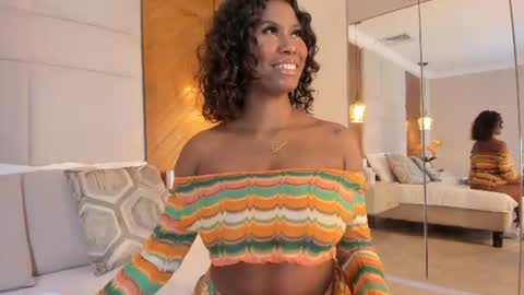 Snapshot of eroticalana_ chatting on June 23, 11:58 pm Alana online show from June 23, 11:58 pm
