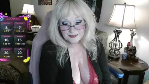 Snapshot of eroticsiren2 chatting on March 26, 11:16 am EroticSiren2 online show from March 26, 11:16 am