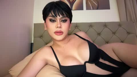 monica online show from June 18, 6:45 pm