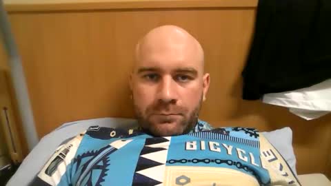 Snapshot of esenuzet69 chatting on March 29, 6:19 pm Esenuzet69 online show from March 29, 6:19 pm