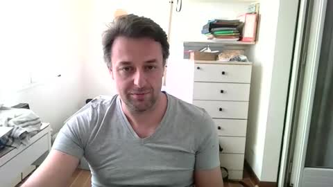 Snapshot of esibizionista_91 chatting on April 10, 10:53 am esibizionista 91 online show from April 10, 10:53 am
