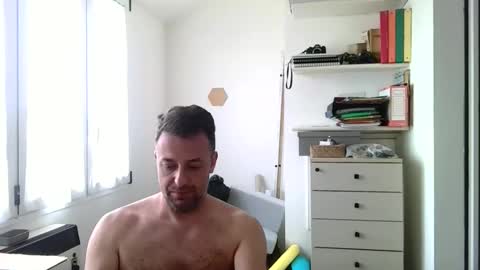 Snapshot of esibizionista_91 chatting on May 13, 7:28 am esibizionista 91 online show from May 13, 7:28 am
