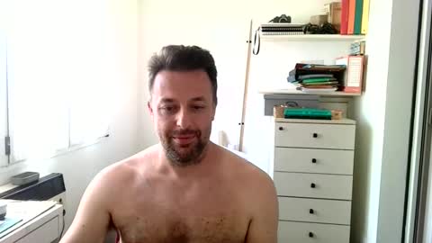 Snapshot of esibizionista_91 chatting on June 8, 7:31 am esibizionista 91 online show from June 8, 7:31 am