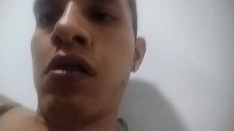 esneyderhenao20 online show from April 19, 6:02 am