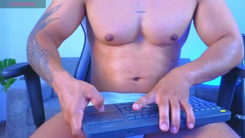 ESTEBAN online show from April 11, 2:16 am