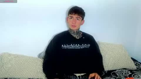 Esteban independent model online show from July 6, 11:51 pm