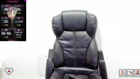 Snapshot of estefanii_r chatting on February 16, 1:18 pm Estefanii R online show from February 16, 1:18 pm