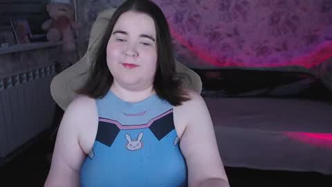 estelle_hicks online show from April 12, 6:46 pm