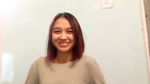 estellekirbo online show from February 7, 11:03 am