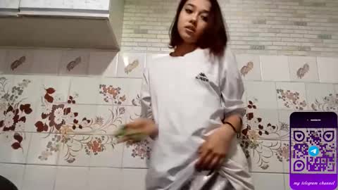 estellekirbo online show from February 20, 2:06 pm