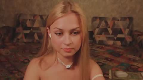 Sophia online show from June 12, 11:35 pm