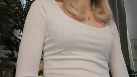 Natalie online show from March 14, 5:57 am