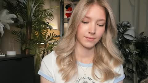 Natalie online show from April 11, 7:45 am