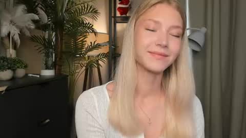 Natalie online show from July 10, 6:39 am