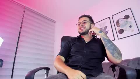 Snapshot of ethan_greacee chatting on February 18, 12:23 pm ethan_greacee online show from February 18, 12:23 pm