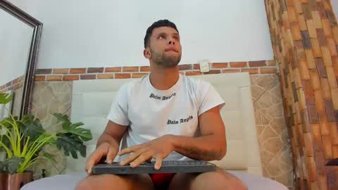 ethan helmut online show from January 20, 11:13 am