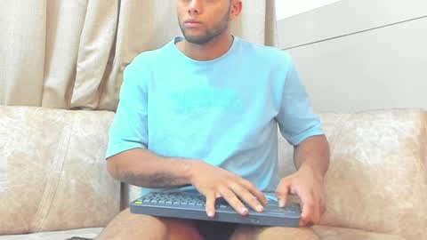 ethan helmut online show from January 22, 11:12 am